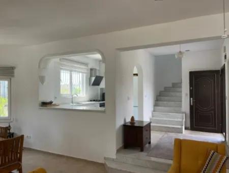 Dalaman Karaçalı Mahallesinde Havuzlu 3+1 Satılık Villa