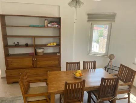 Dalaman Karaçalı Mahallesinde Havuzlu 3+1 Satılık Villa