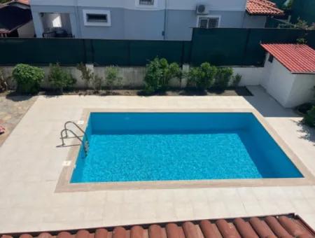 Dalaman Karaçalı Mahallesinde Havuzlu 3+1 Satılık Villa