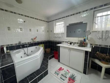 Dalaman Altıntas Mah. Kaçırılmayacak Konumda 4+1 Müstakil Villa