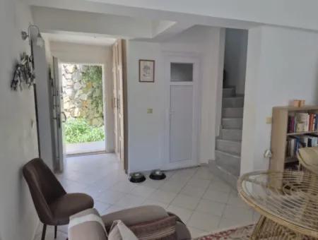 Dalaman Akkaya Vadisin De Doğa Huzurun Da Site İçerisin De 3+1 İkizsatılık Villa