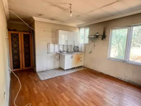 Dalaman Kayadibi Köyün De 5 Dönüm İçerisin De Evi Olan Tarla Satılık