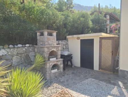 Dalaman, Akkaya Vadisi - Şık 4 Yataklı Villa